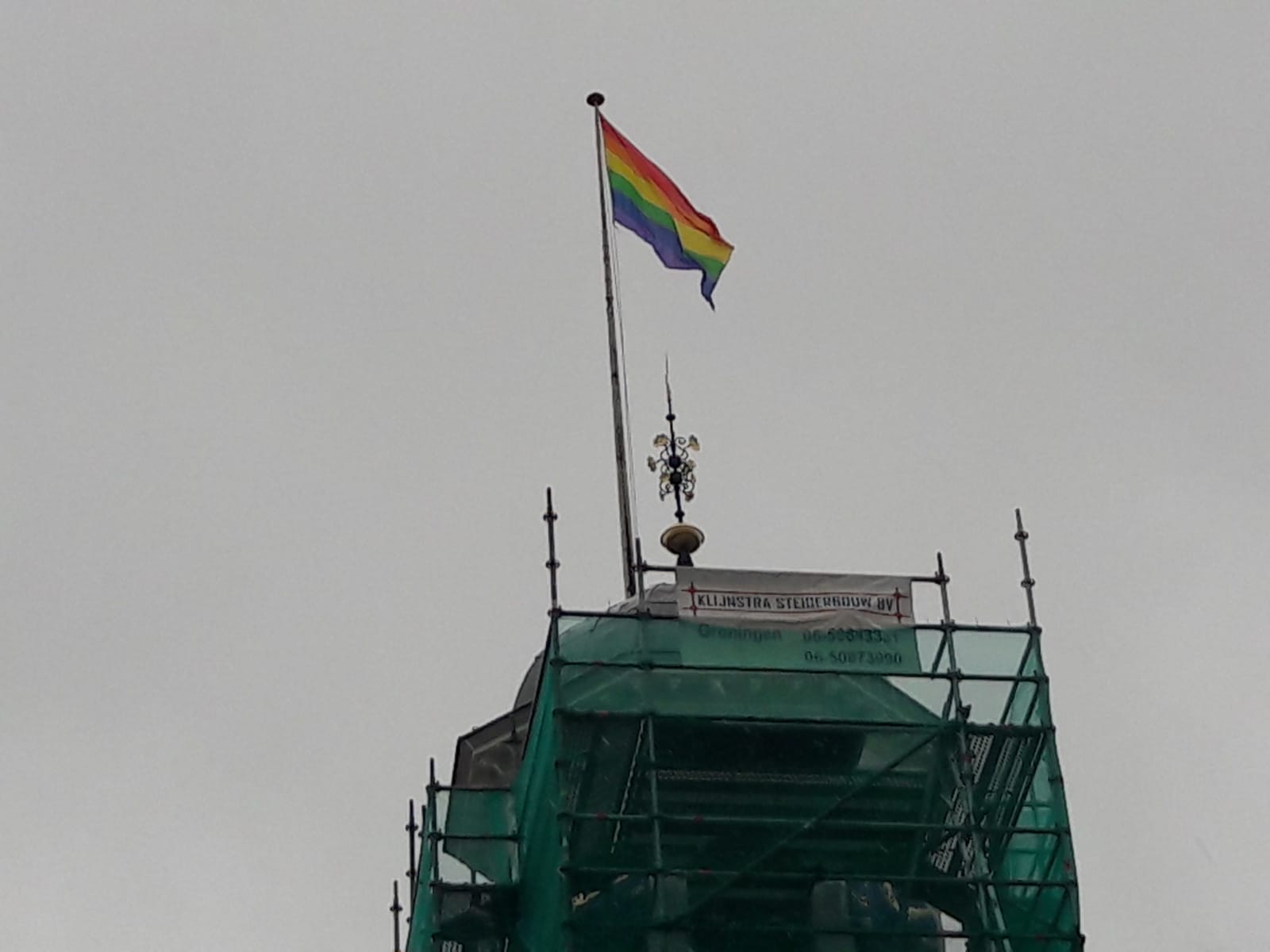 S!N in college: regenboogvlag gaat uit voor Coming Out Day