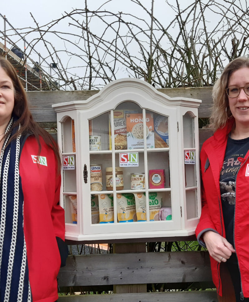 S!N opent voedselkast in Dokkum