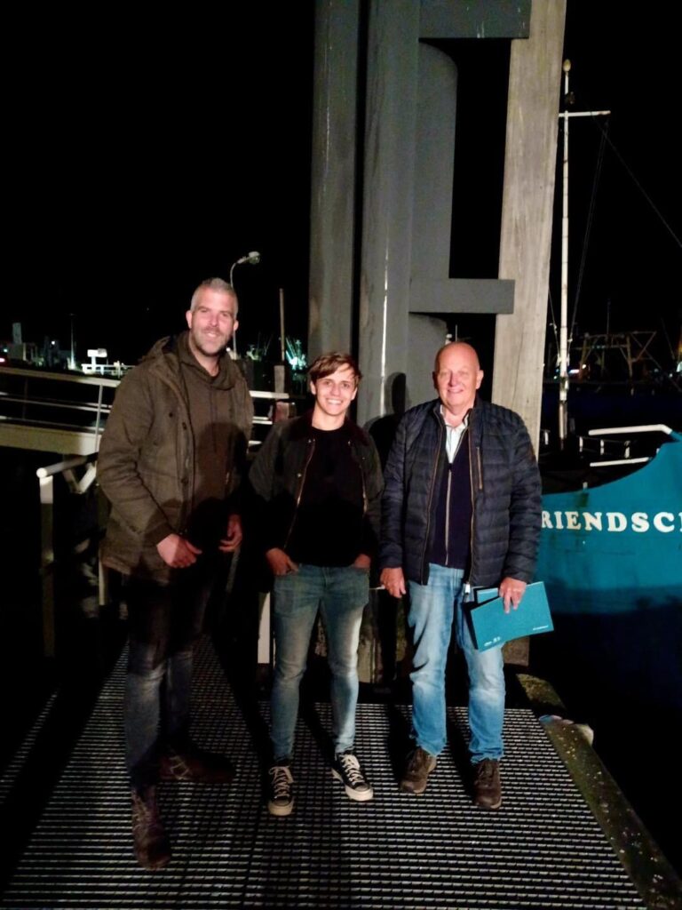 Werkbezoek op het schip Blijdschap in de haven van Lauwersoog